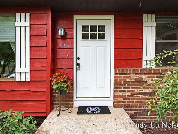 2nd image of 3017 Bluewater Ln SW