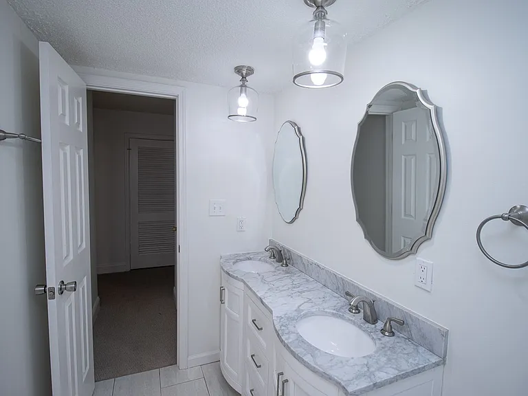 1110 Slann Dr — Photo 39