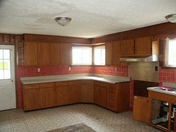 4th image of 9387 Mink St SW