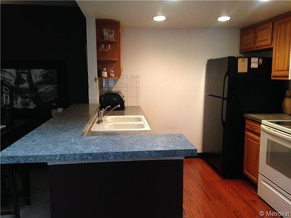 3rd image of 8695 Yukon St APT N