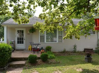 3583 Ridge Dr, Imperial, MO 63052