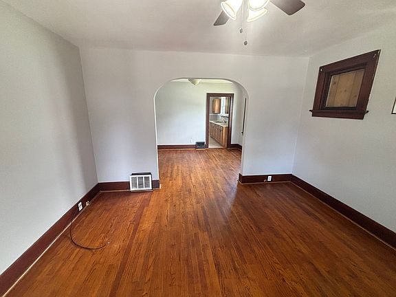 2nd image of 675 E Penning Ave