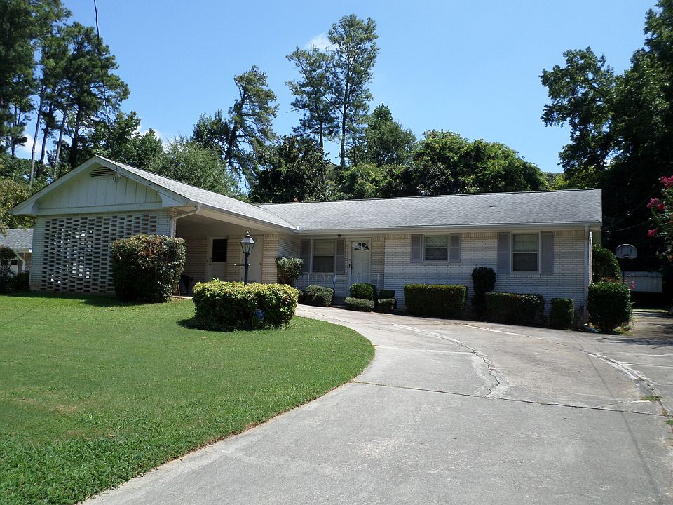 1st image of 1549 Camelot Cir