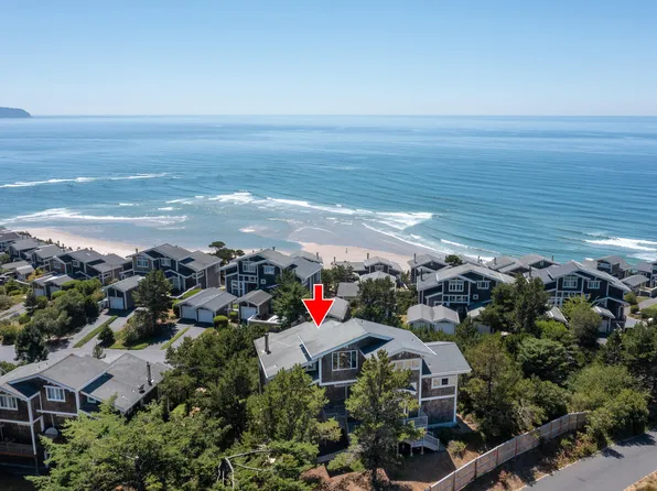 240 Capes Dr, Tillamook, OR 97141