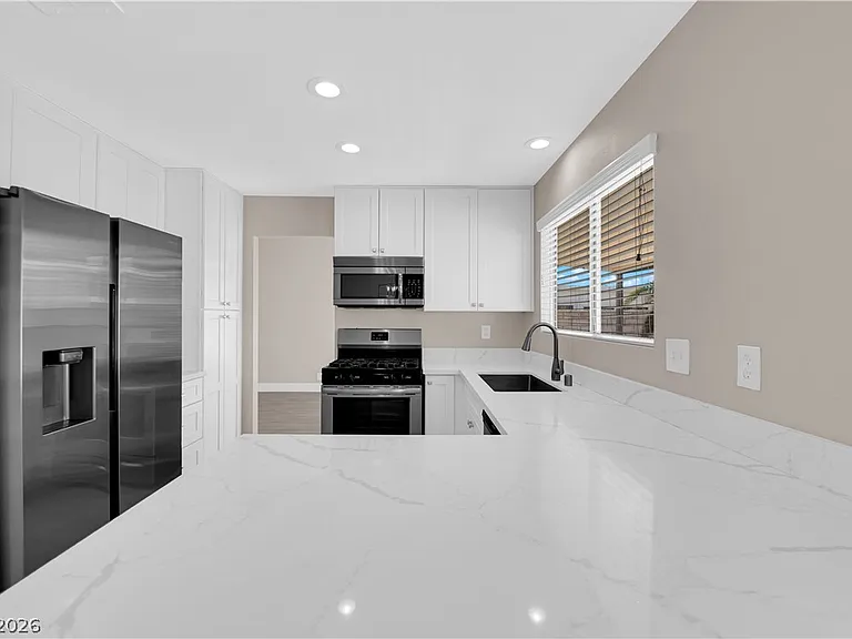 7727 Scoby Ct — Photo 23