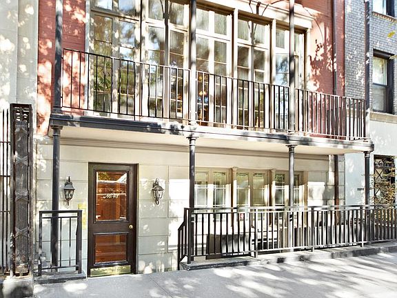3rd image of 48 Gramercy Park N APT 1A