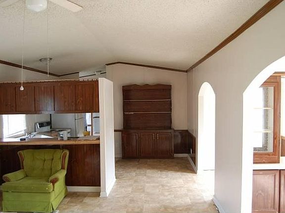 4th image of 184 Snowshoe Ct