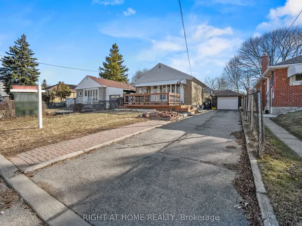 5 Hollingworth Dr, Toronto, ON M1P 1E1