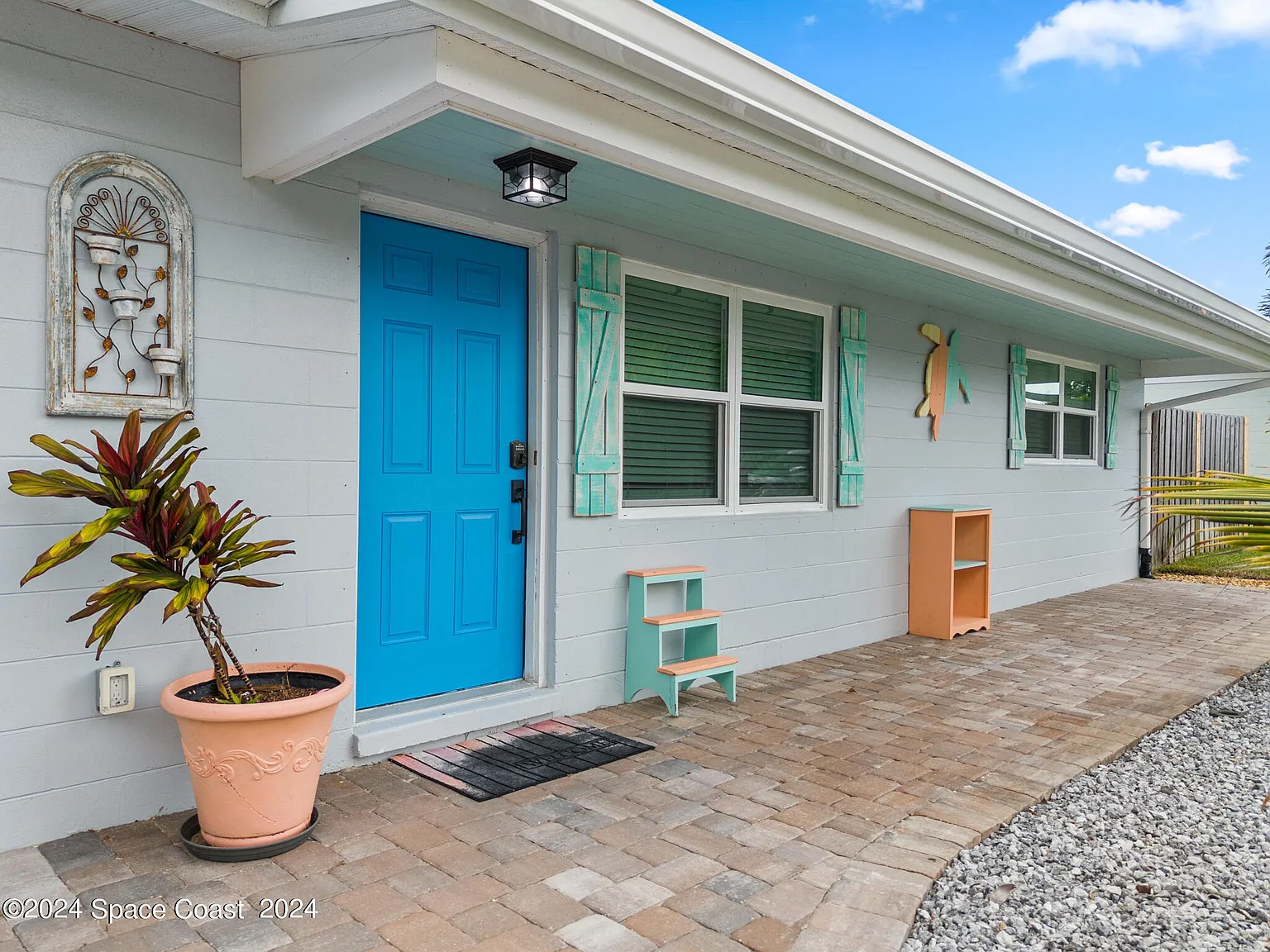 2 bed, 1.0 bath, 864 sqft, $2,400 — Photo 3