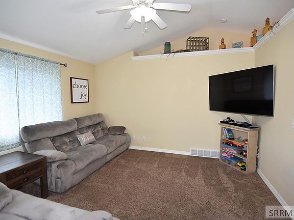 3rd image of 2650 N Vision Cir