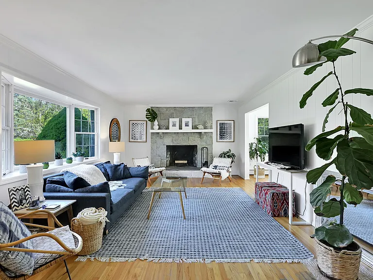 23 Lamb Ave — Photo 6