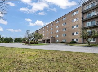 20333 Detroit Rd APT 406, Rocky River, OH 44116