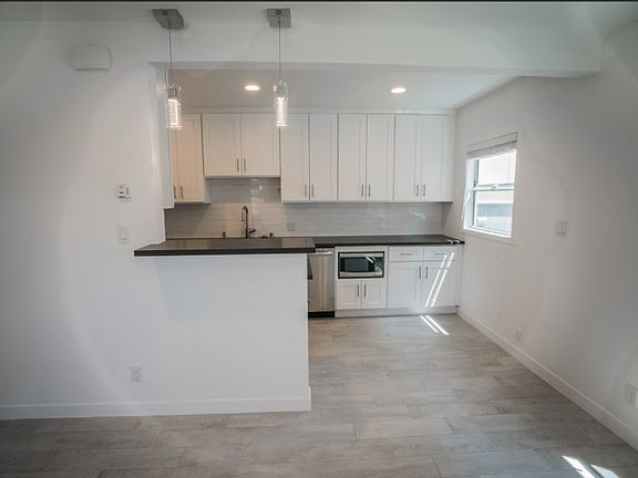 4th image of 1329 19th St APT D