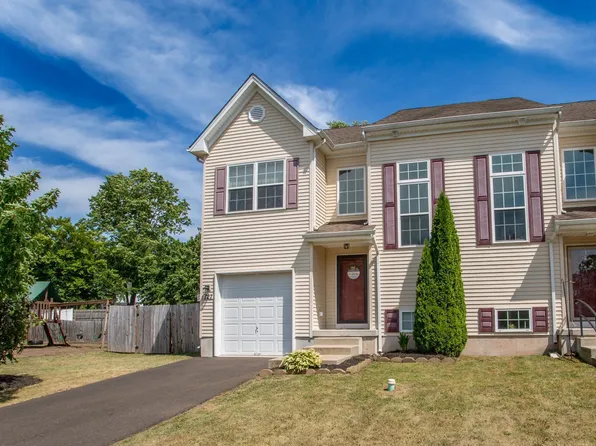 127 Sugarbush Dr, Perkasie, PA 18944