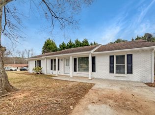 6068 Deerfield Ct, Morrow, GA