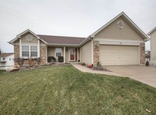 15 Creek Branch Ct, O'Fallon, MO 63368
