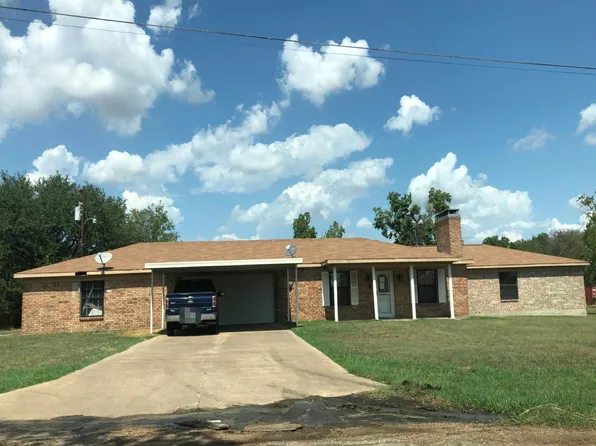 212 Paddock Dr, Mabank, TX 75156