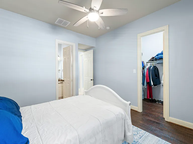 1308 Cotulla Dr — Photo 30