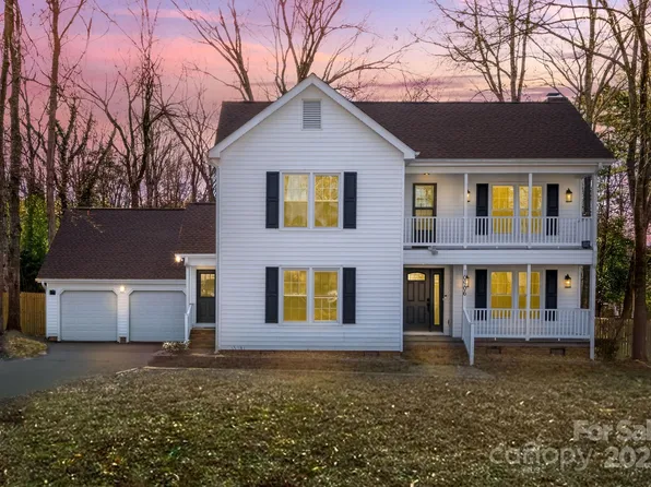 10906 Pampas Cir, Charlotte, NC 28226