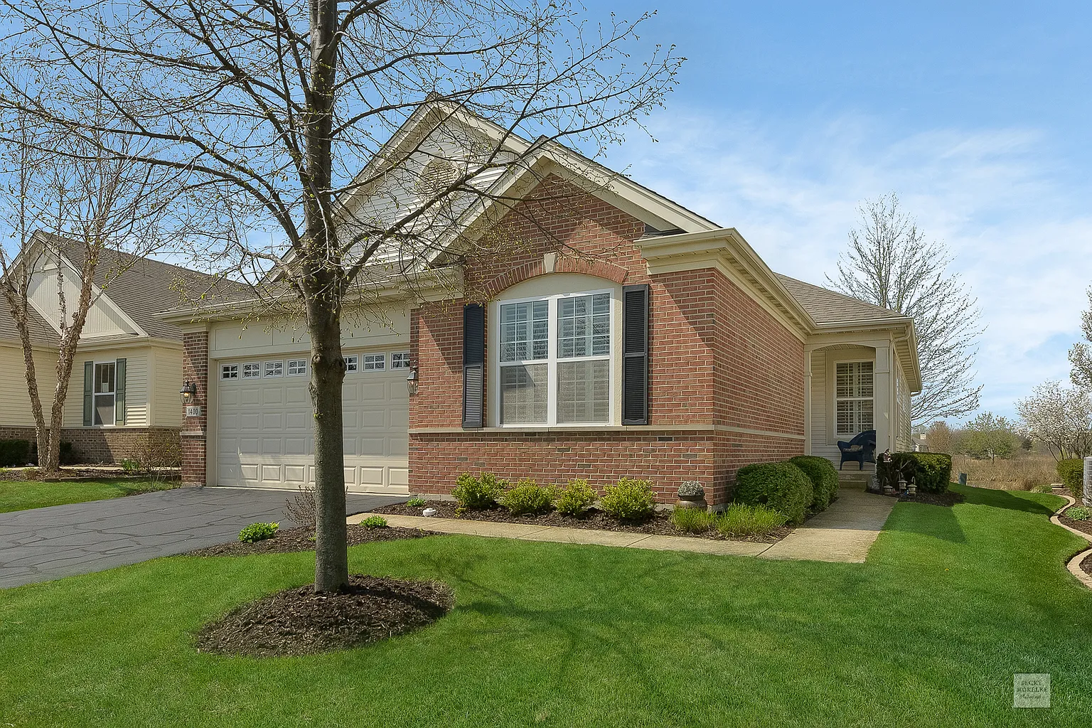 1400 Mansfield Dr photo 1