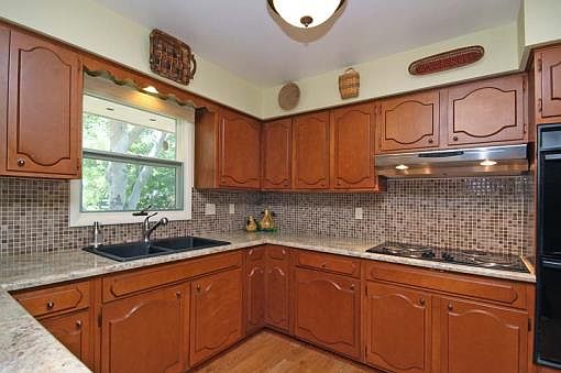 5th image of 6256 Woodlea Dr