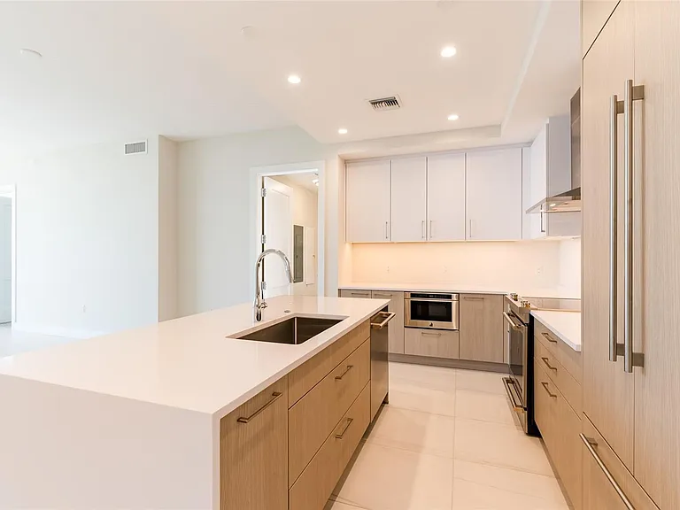 275 1st Ave S #2208 — Photo 6