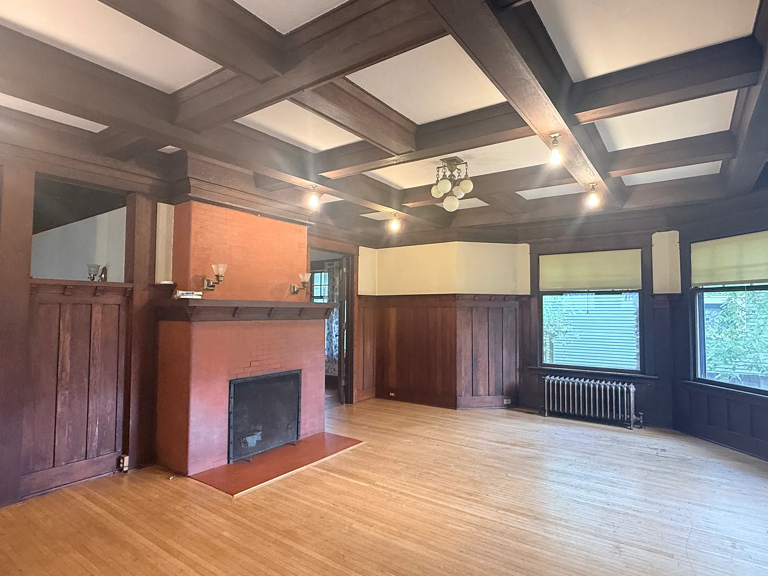 4 bed, 2130 sqft, $4,470 — Photo 3