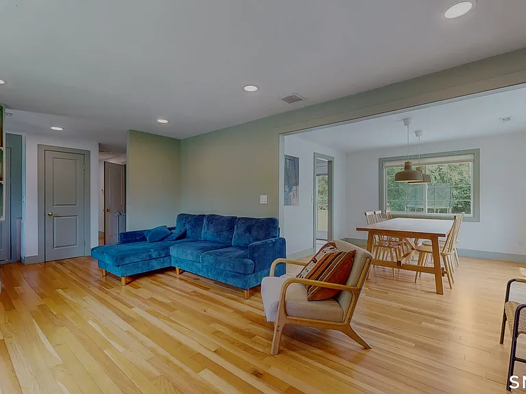 444 Highland St — Photo 7