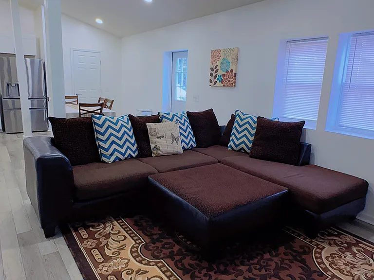 2116 Braumiller Rd — Photo 7