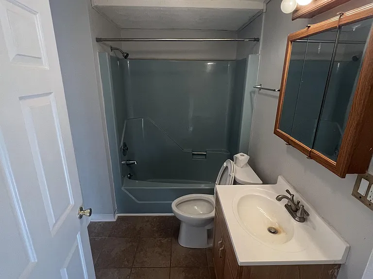 1016 E Brookside Dr — Photo 5