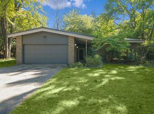 6100 Packer Dr NE, Belmont, MI 49306