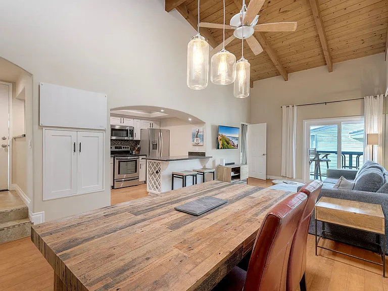 940 Sealane Dr #10 — Photo 11
