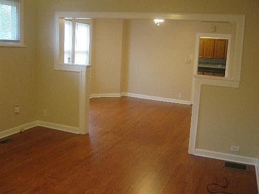 3rd image of 1832 S 6th Ave