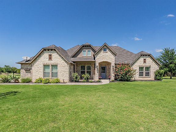 2nd image of 259 Wapiti Dr