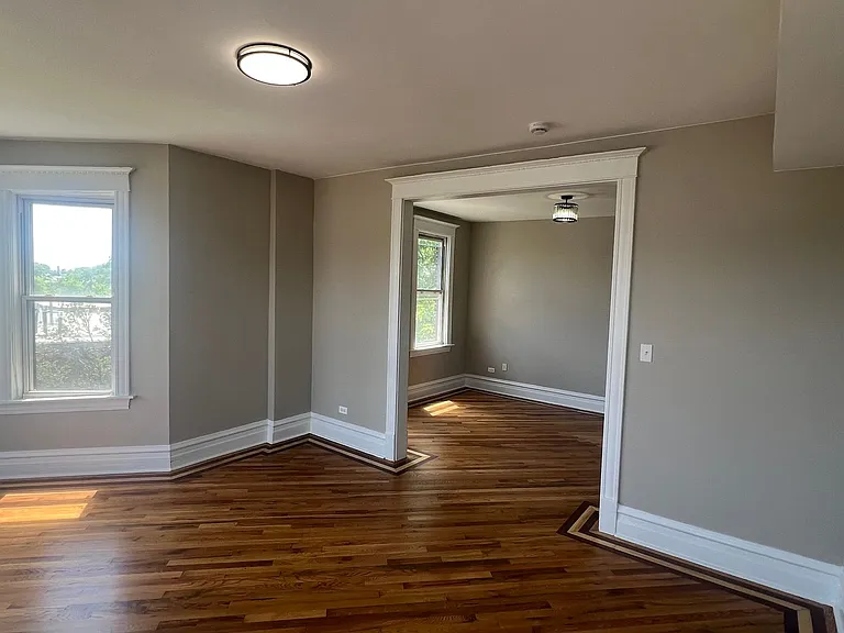 3100 N Western Ave — Photo 4
