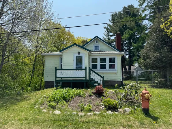 2111 3rd Sault Est, Sault Sainte Marie, MI 49783