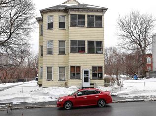 13 Waverly St, Worcester, MA 01604