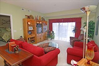 5th image of 1479 N Milwaukee Ave APT 306