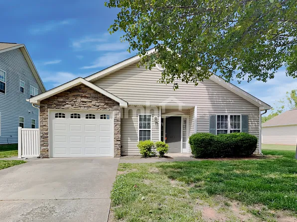 181 Cameron Way Cir, Winston Salem, NC 27103