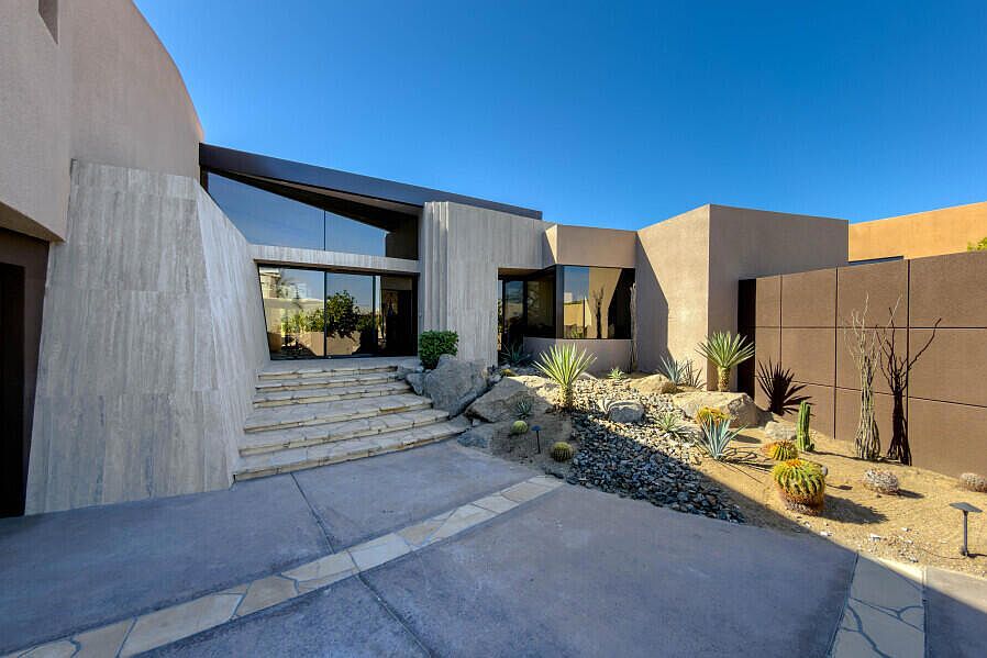 118 Kiva Dr — Bighorn Golf Club