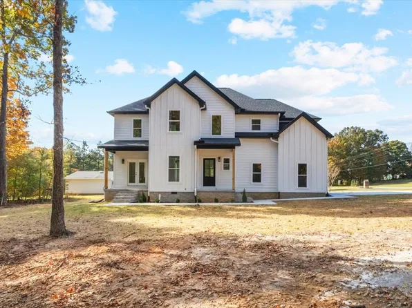 105 Contrary Rd, Burns, TN 37029