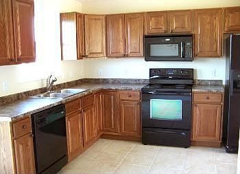 2nd image of 1015 NW Oak Tree Blvd