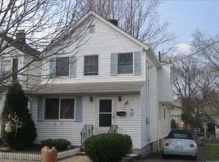 13 Davey St, Bloomfield, NJ 07003