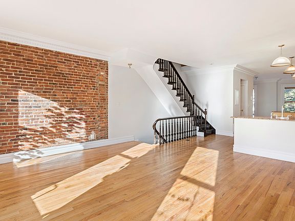 5th image of 562 Washington Ave #3