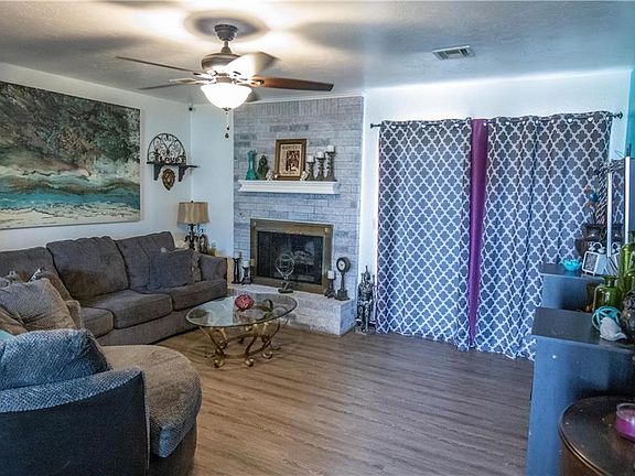 3rd image of 2907 SE 91st St