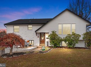 1833 Saddle Dr, Warrington, PA 18976