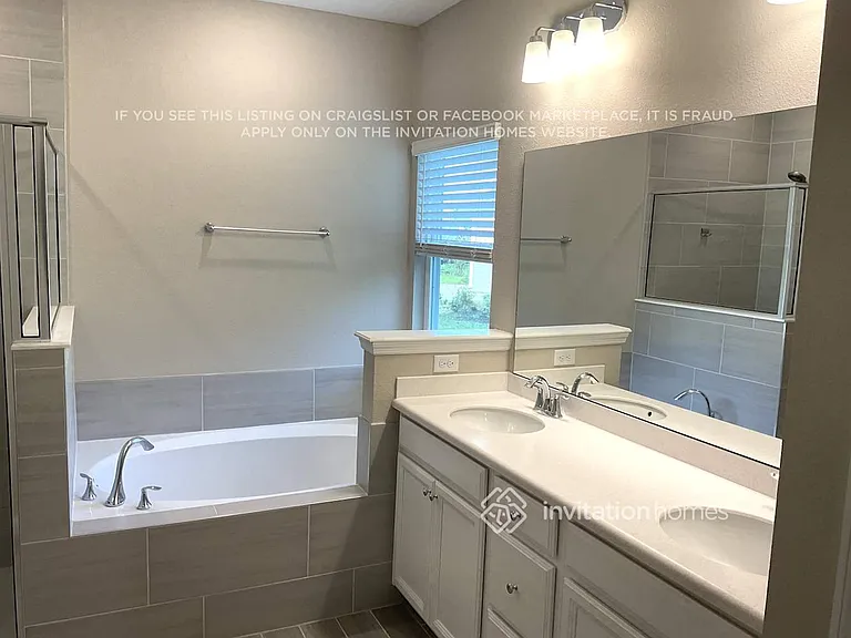 9968 Lemon Grass Ln — Photo 11