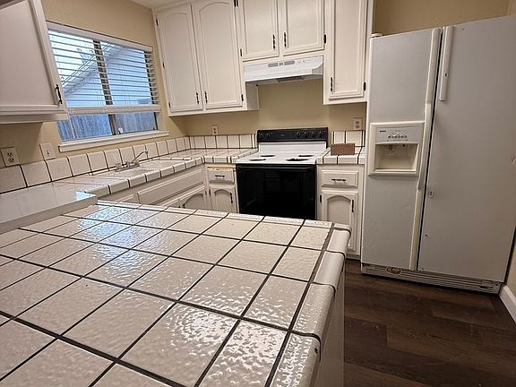 5th image of 1001 Whitemarsh Way