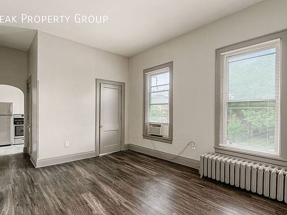 4th image of 571 E Rich St APT 8