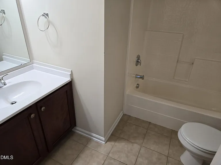 329 Kinellan Ln — Photo 15